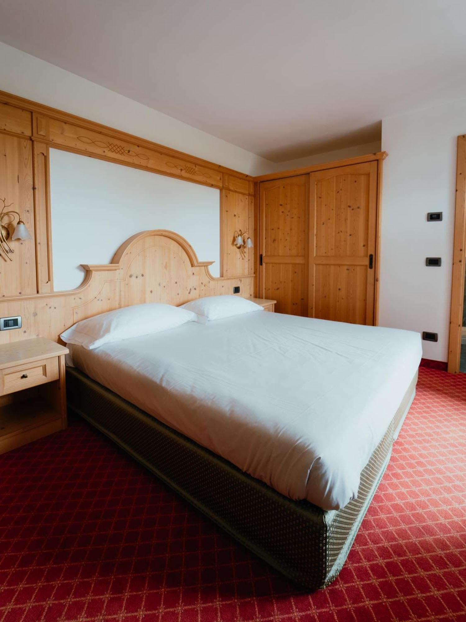 Chalet Campiglio Imperiale Garnì Madonna Esterno foto