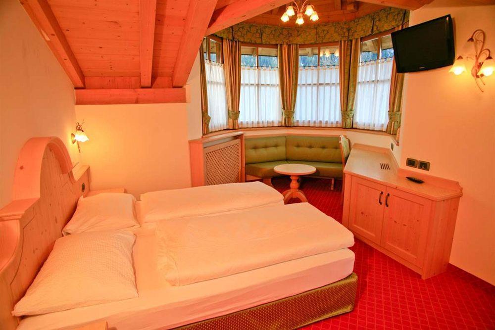 Chalet Campiglio Imperiale Garnì Madonna Esterno foto